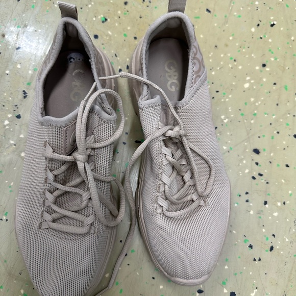 Guess Light Tan Lace-Up Sneakers - Picture 1 of 2